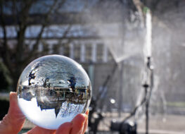 011 - fasnachts-brunnen im glas